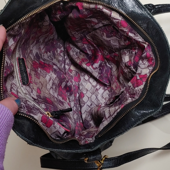 Elliot Lucca Leather Crossbody Hand bag - Picture 16 of 17